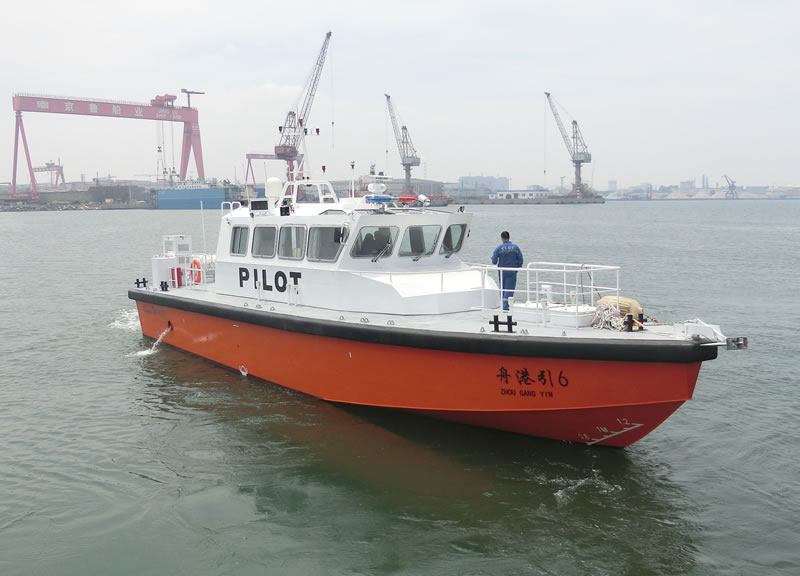 19-meter pilot boat